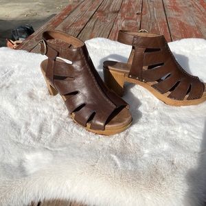 Dansko brown stacked heels, EU size 40